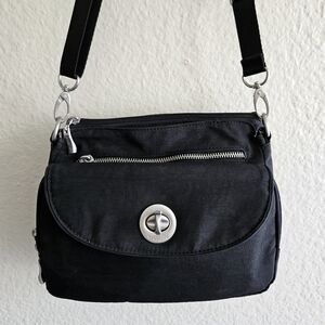 Bagallini Calais Black Crossbody Bag